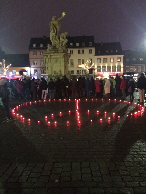 Friedensmahnwache Mannheim 27.11.2015