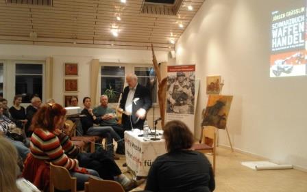 Jürgen Grässlin bei der Veranstaltung für ein Rüstungsexportverbot am 16. März in Mannheim